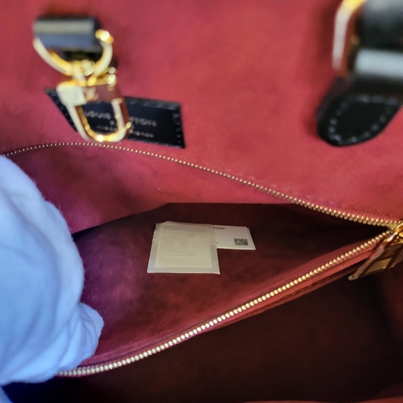 🔥NWT Louis Vuitton Bicolor monogram Empreinte leather OnTheGo MM Microchipped - Picture 9 of 16